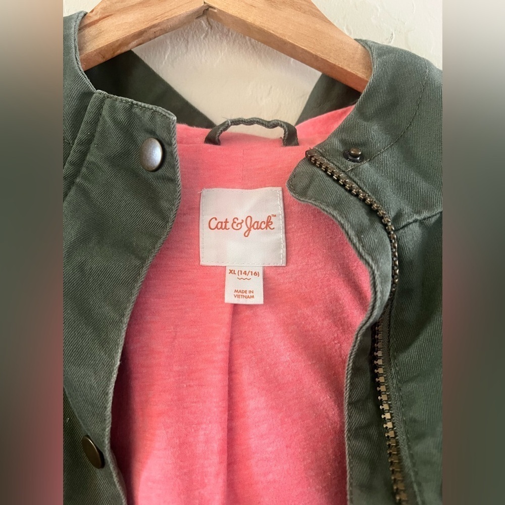 Cat & Jack sz XL (14/16) Coat - Picture 4 of 4